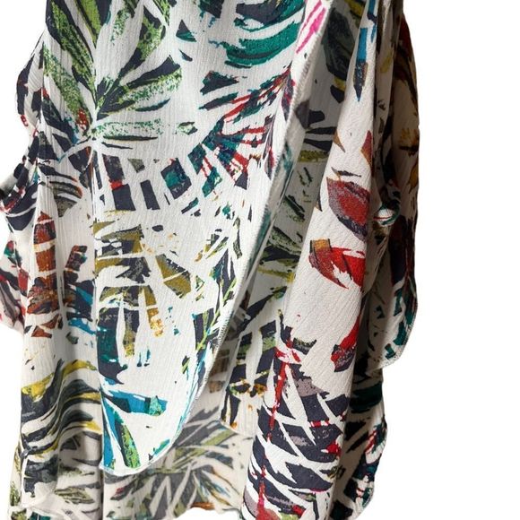 Blouse Tank top sleeveless spaghetti straps Side Flutters crisscrossed back - Picture 5 of 6